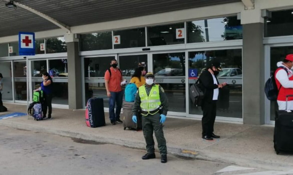 Acompañantes podrán ingresar a seis terminales aéreas concesionadas a Aeropuertos de Oriente S.A.S.