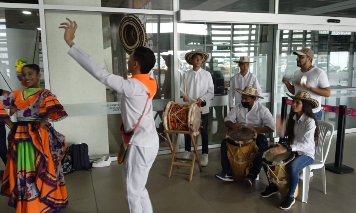 Sorpresa musical en el Aeropuerto Simón Bolívar de Santa Marta