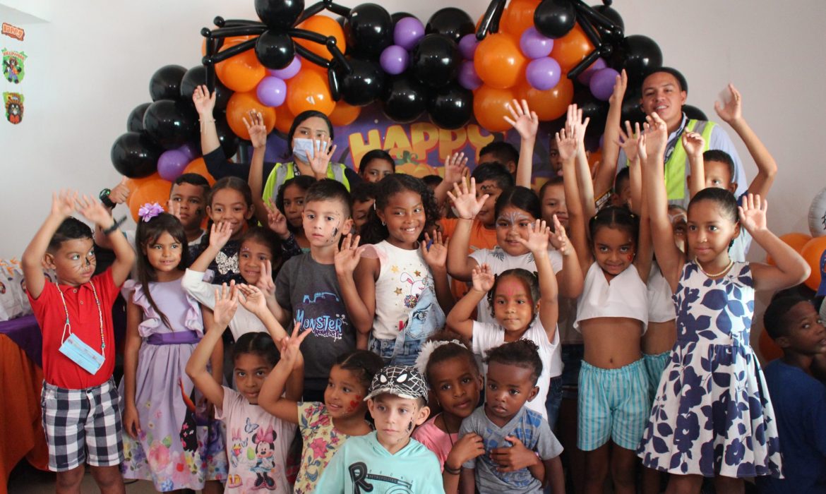 Aeropuertos de Oriente S.A.S., vistió de Halloween a los niños de sus comunidades