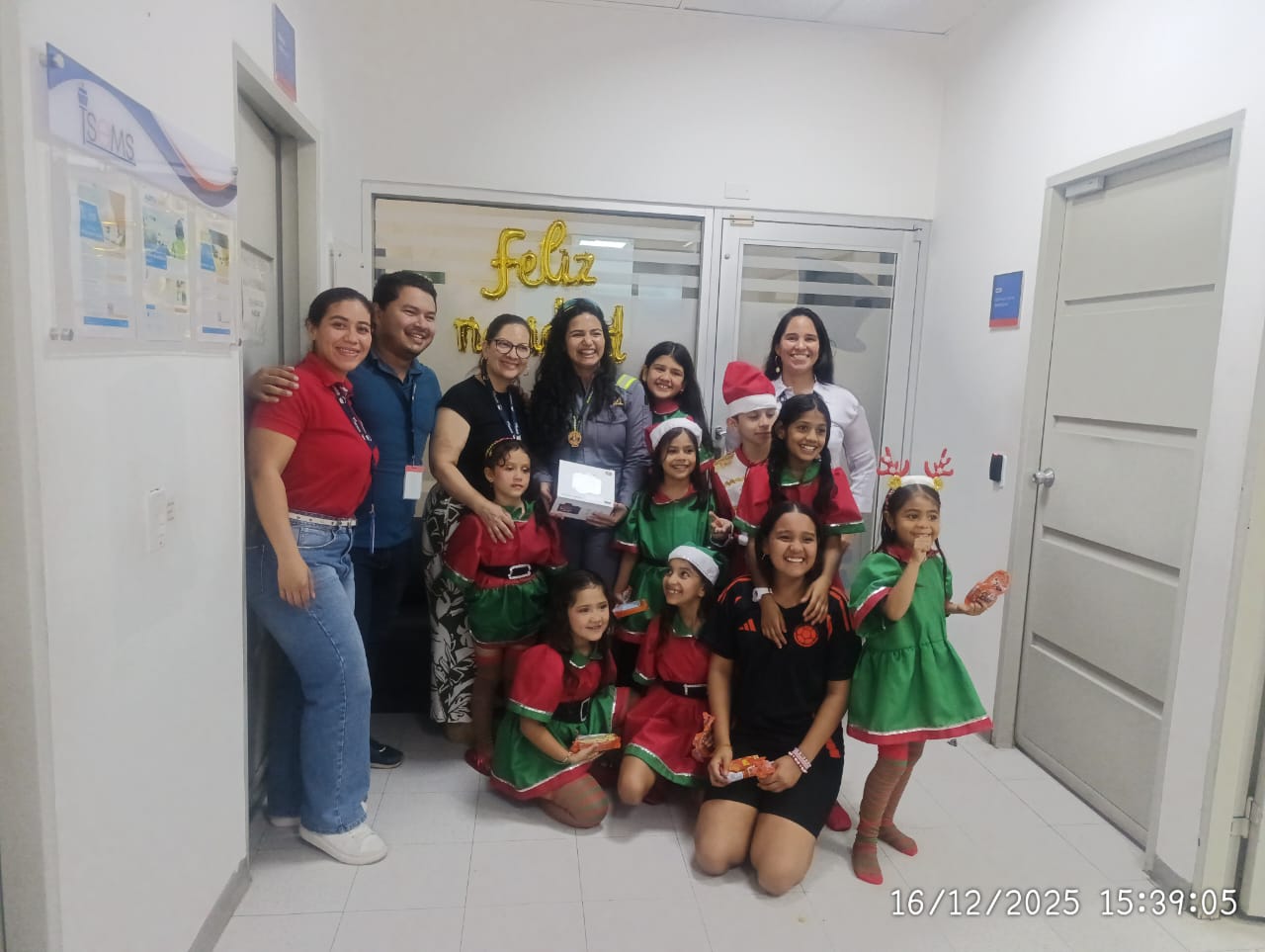 20251216 DONACION CAMARA (3)