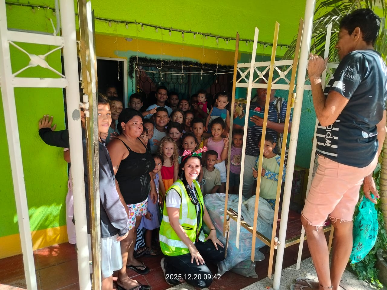 20251220 SKSM ENTREGA DE REGALOS (4)