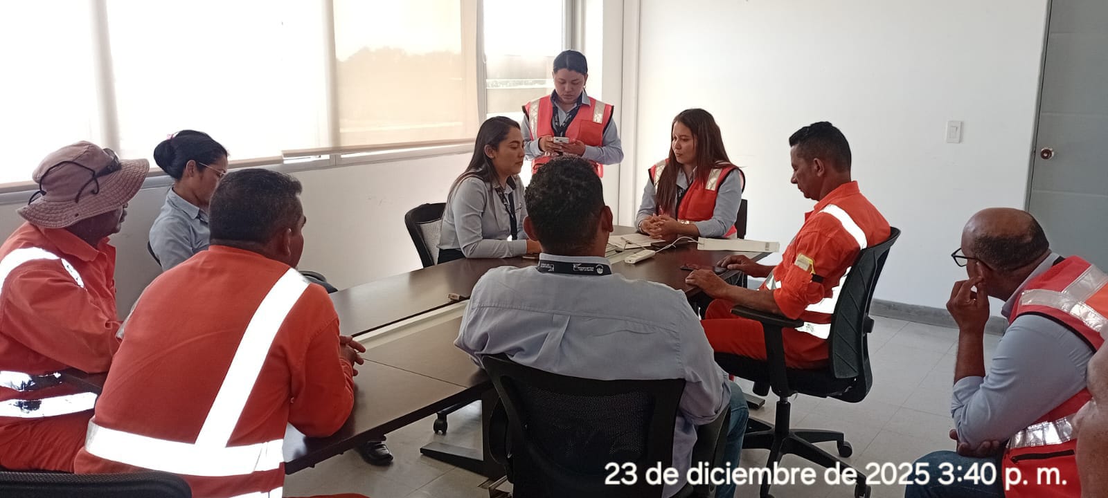 20251223 TALLER TRATA PRSNS (4)